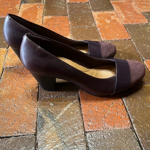 Size 10 purple pumps new - Picture 2 of 7